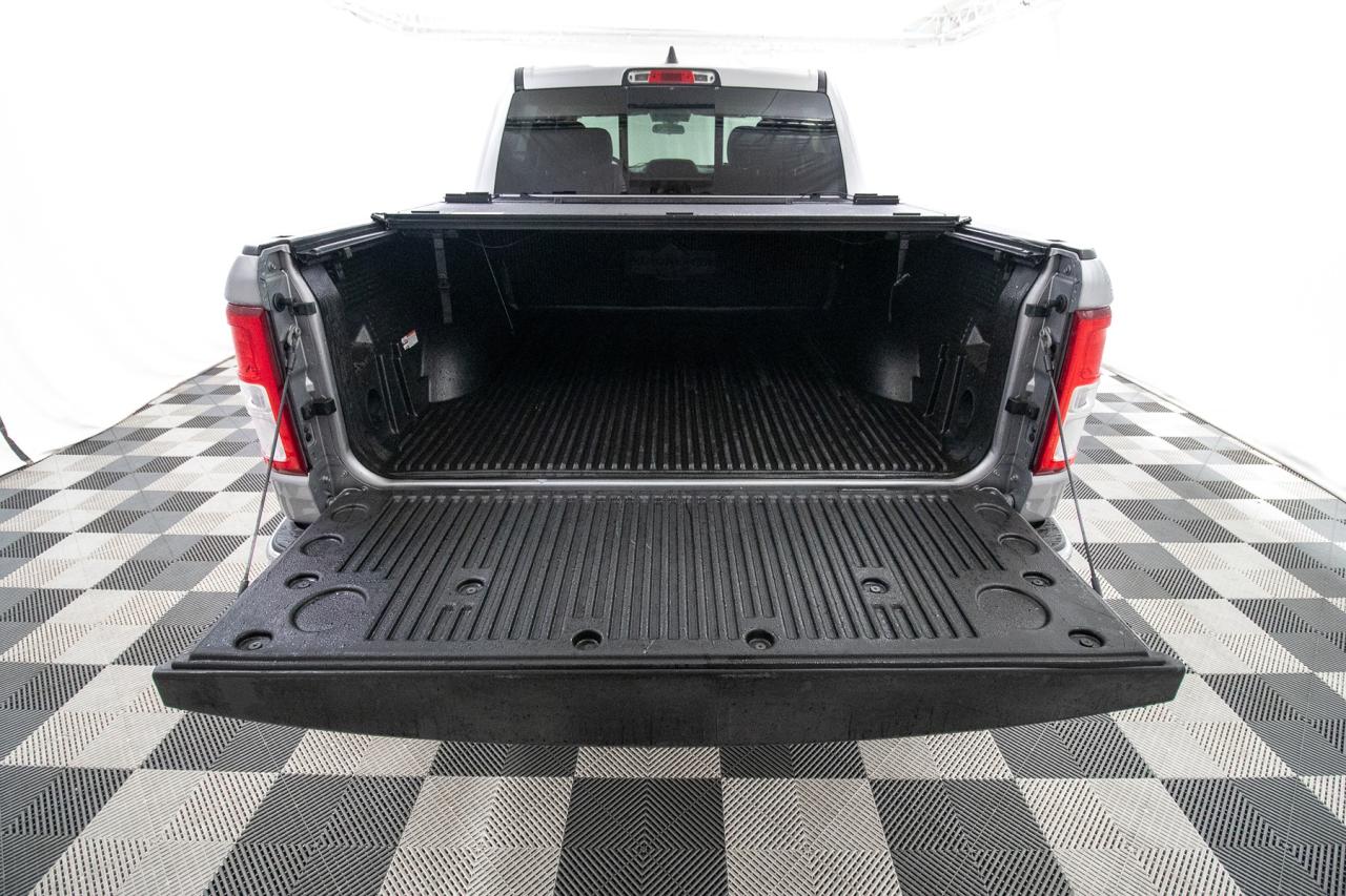 2020 RAM 1500 Tradesman 4x4 Crew Cab 5'7" Box Photo5