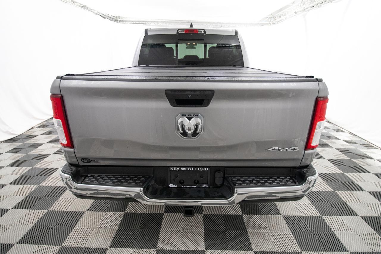 2020 RAM 1500 Tradesman 4x4 Crew Cab 5'7" Box Photo5