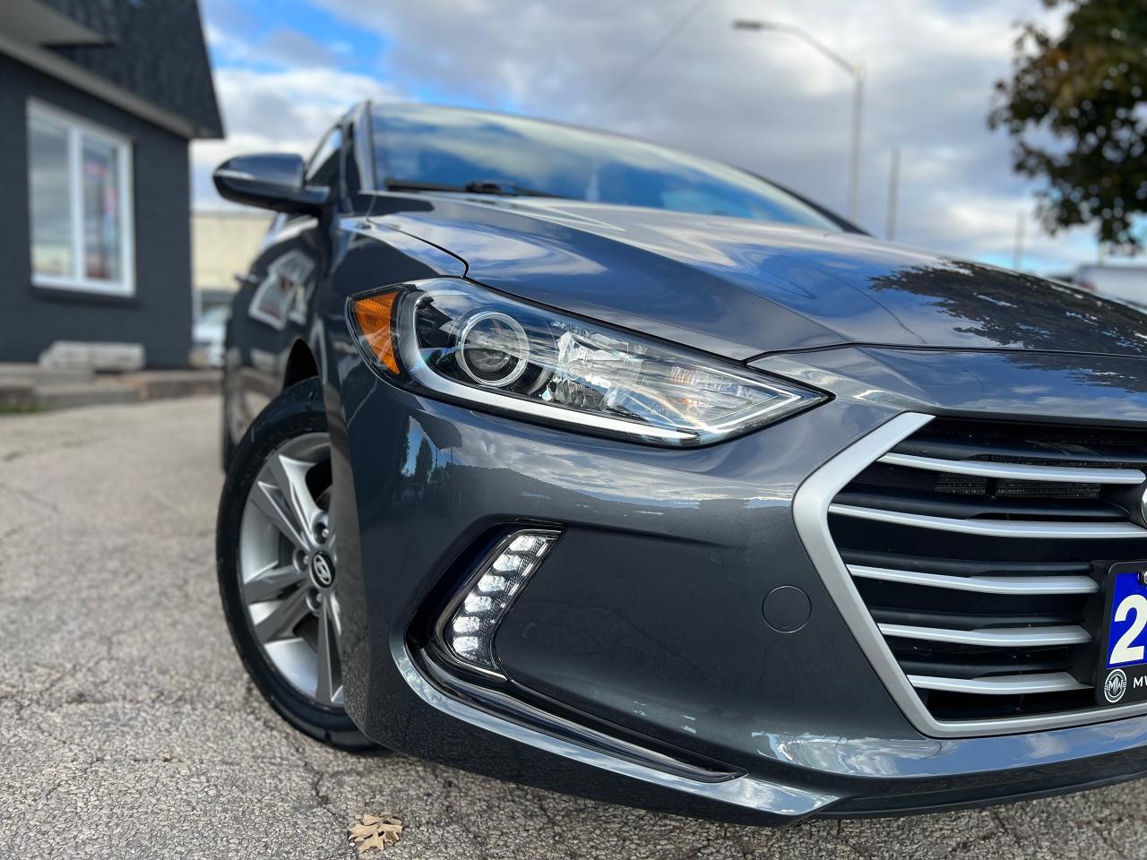 2017 Hyundai Elantra  Photo3