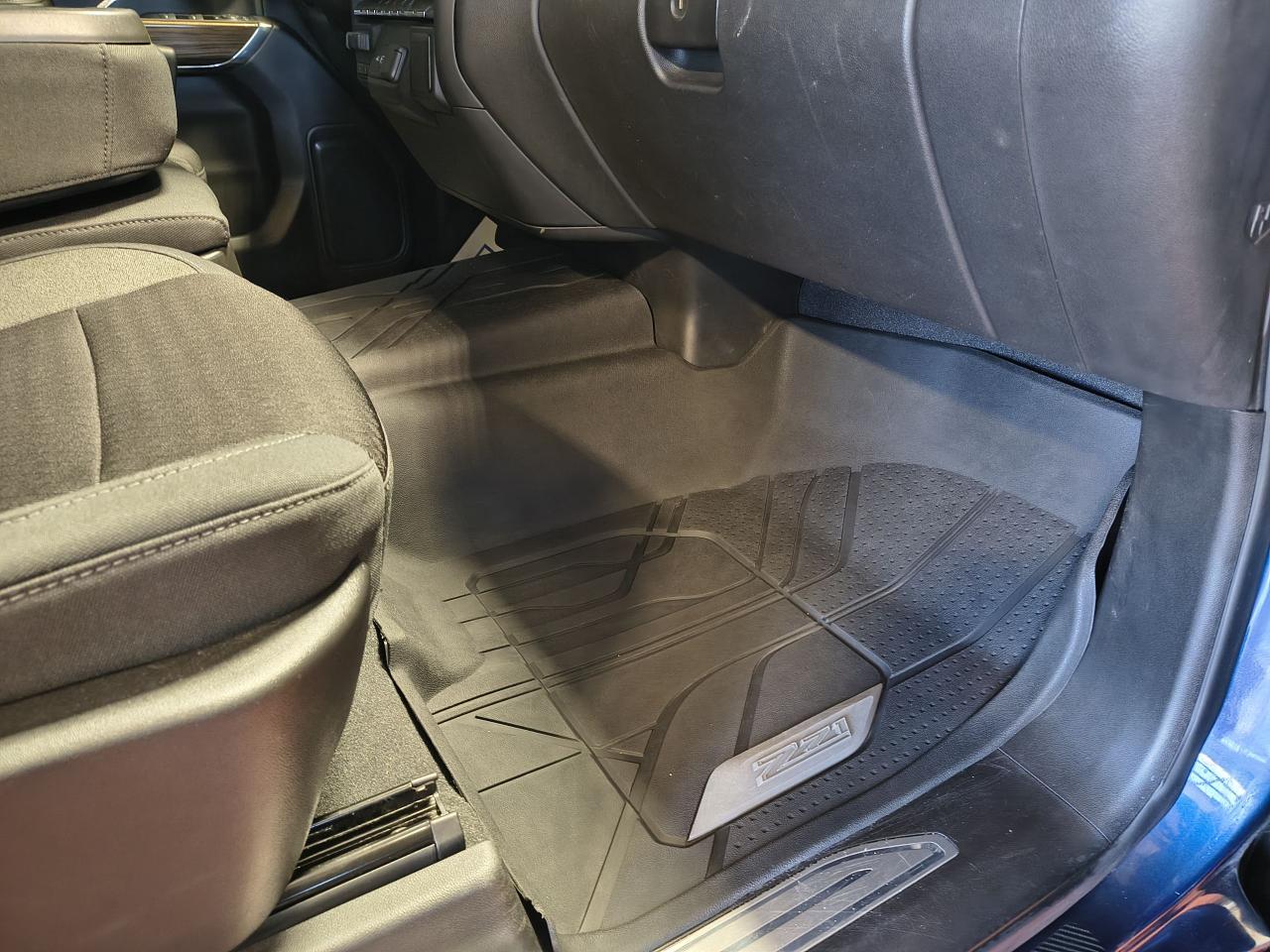 2019 Chevrolet Silverado 1500 RST Photo0