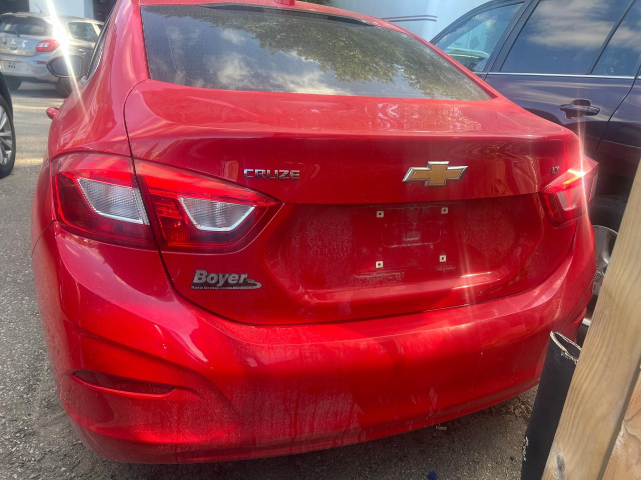 2017 Chevrolet Cruze LT Photo3