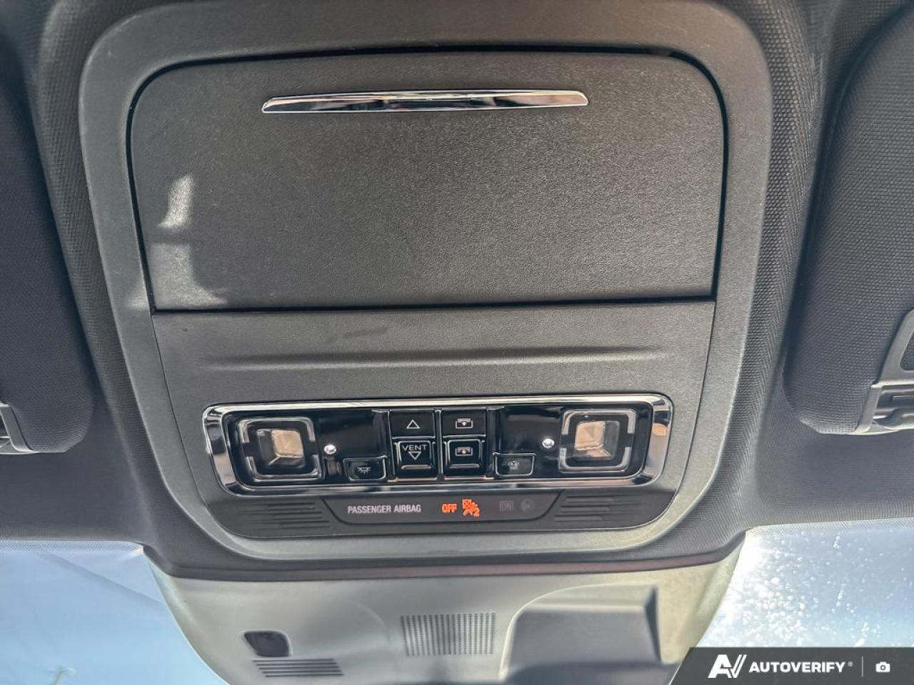 2021 Lincoln Corsair RESERVE / AWD / PANO ROOF / NO ACCIDENTS - Photo #19