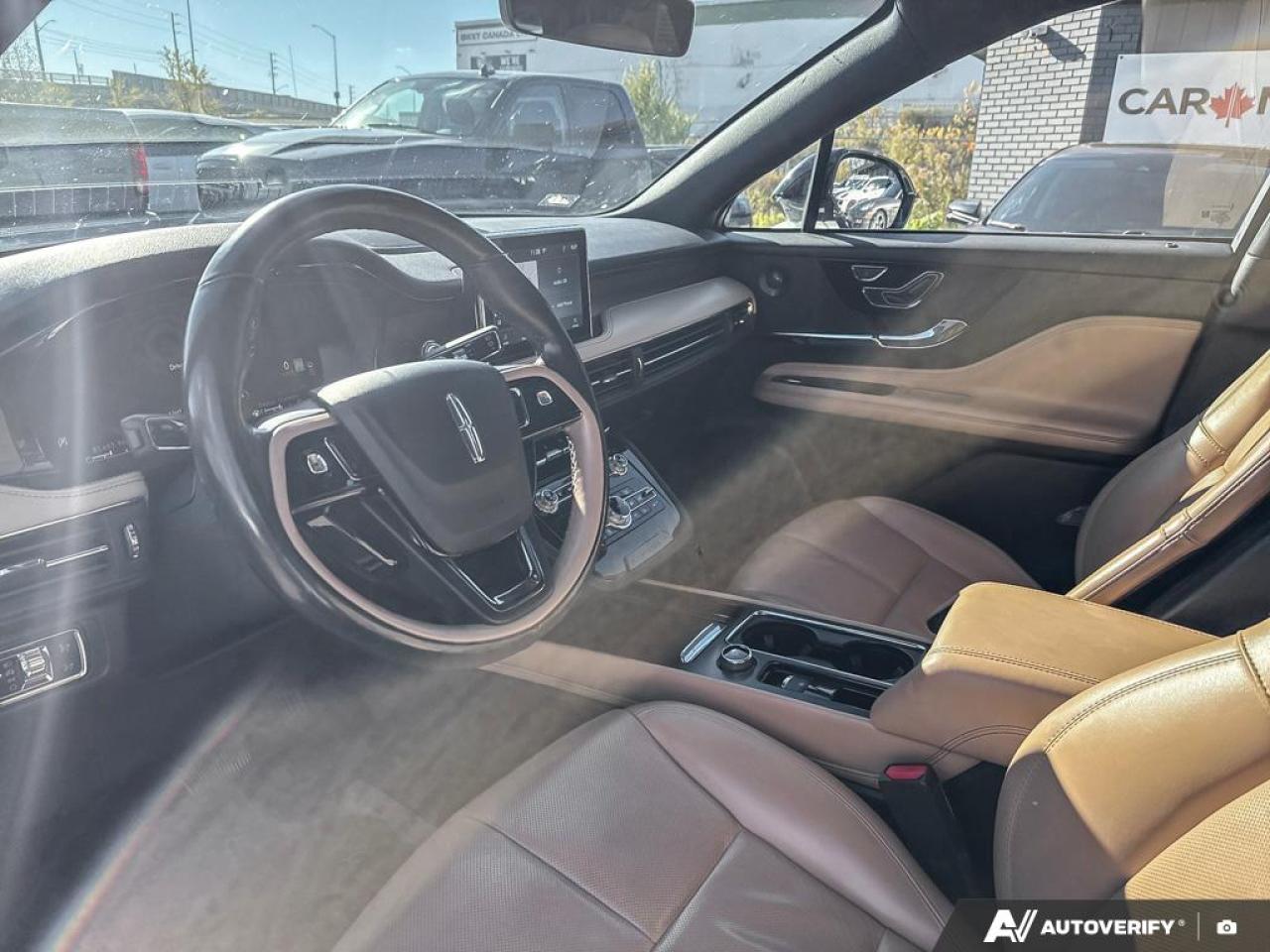 2021 Lincoln Corsair RESERVE / AWD / PANO ROOF / NO ACCIDENTS - Photo #9