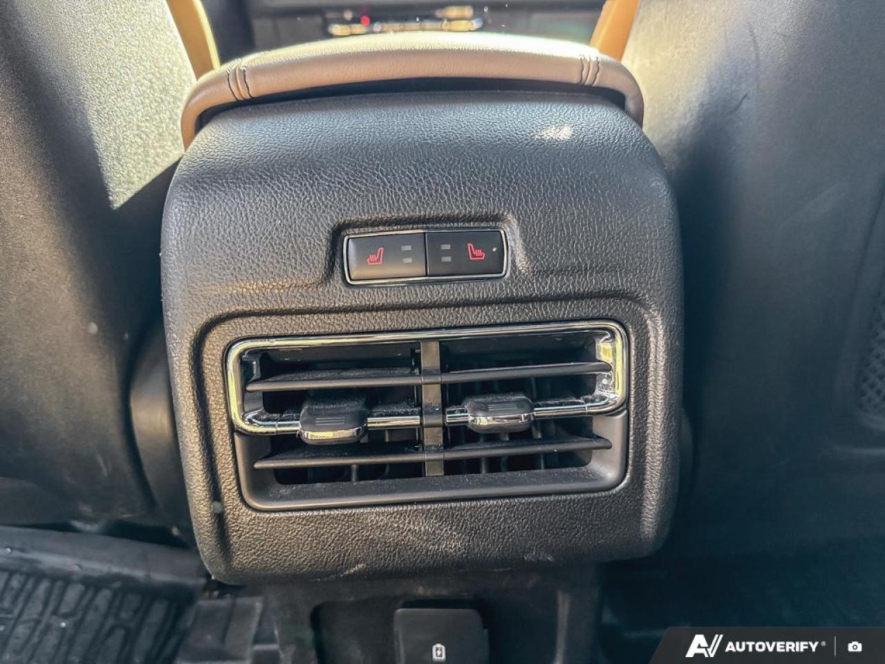 2021 Lincoln Corsair RESERVE / AWD / PANO ROOF / NO ACCIDENTS - Photo #12