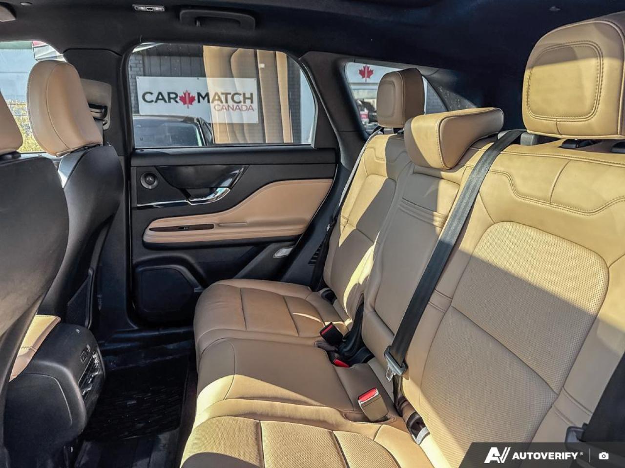 2021 Lincoln Corsair RESERVE / AWD / PANO ROOF / NO ACCIDENTS - Photo #11