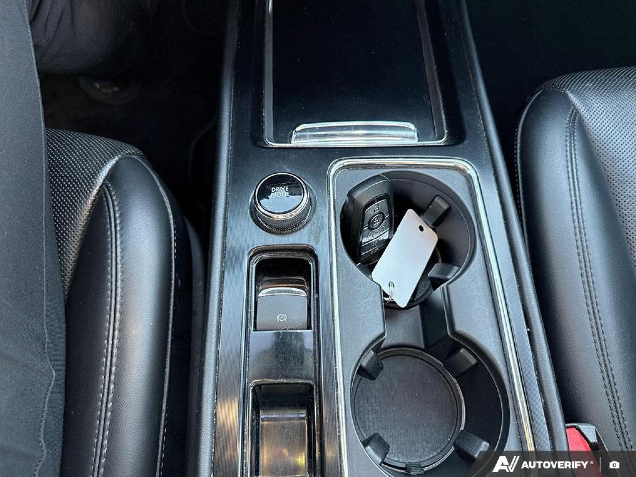 2021 Lincoln Corsair RESERVE / AWD/ PANO ROOF / NO ACCIDENTS Photo