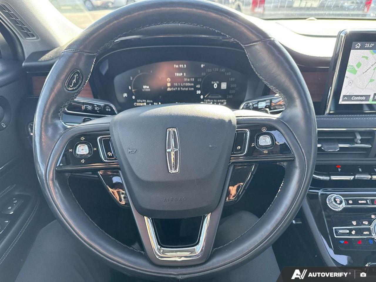 2021 Lincoln Corsair RESERVE / AWD/ PANO ROOF / NO ACCIDENTS Photo