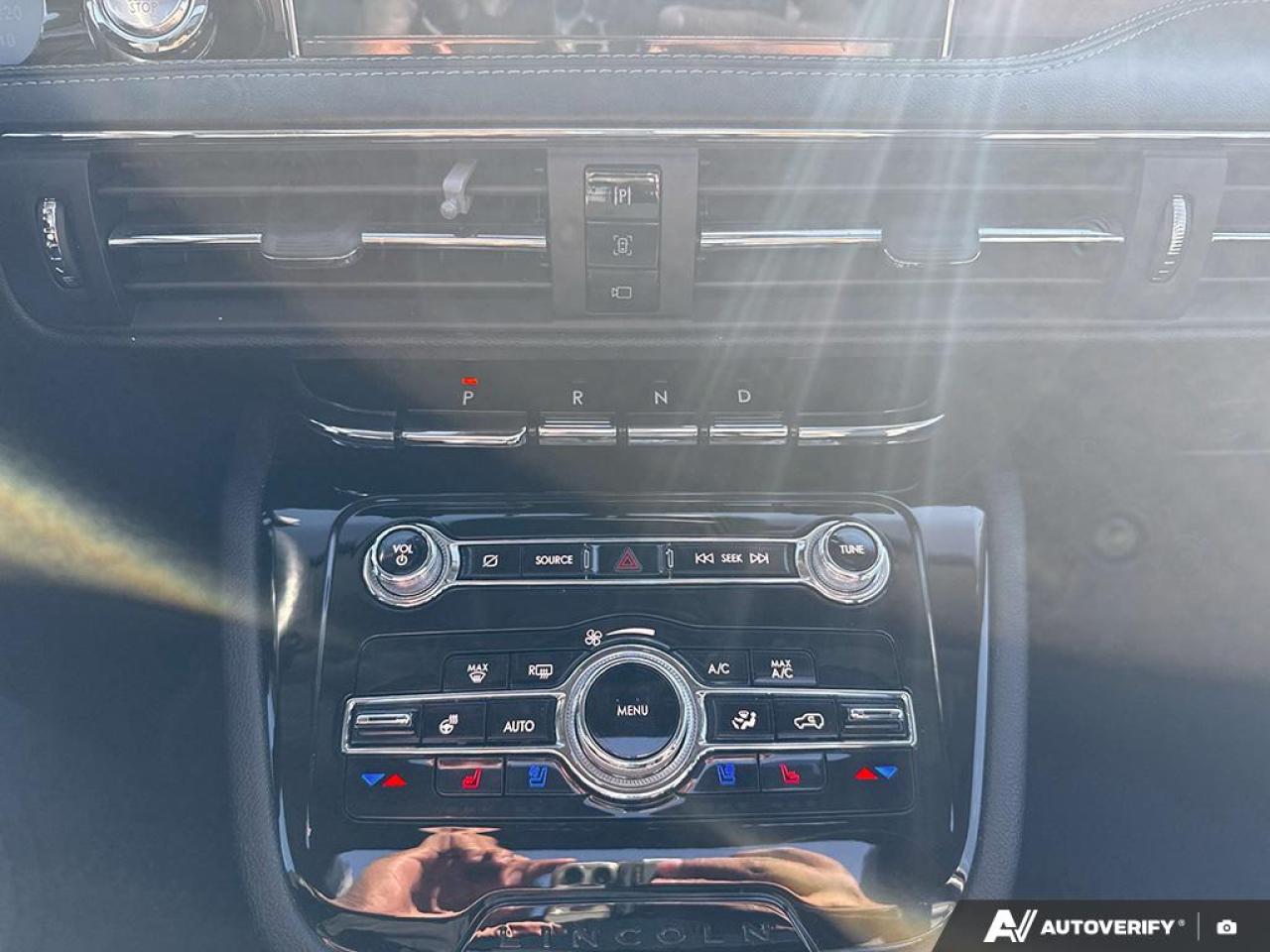 2021 Lincoln Corsair RESERVE / AWD/ PANO ROOF / NO ACCIDENTS Photo