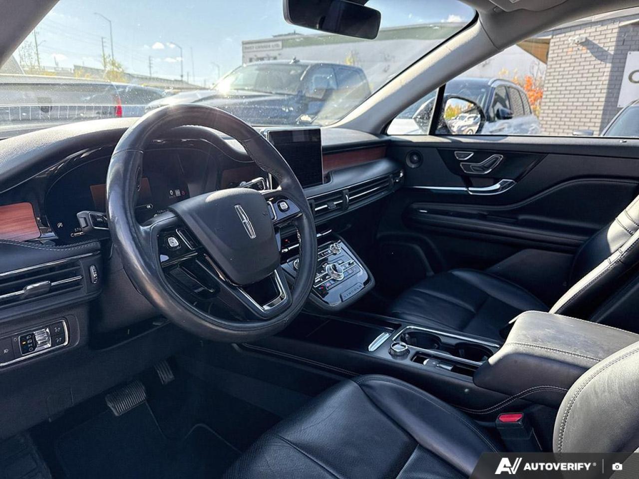 2021 Lincoln Corsair RESERVE / AWD/ PANO ROOF / NO ACCIDENTS Photo