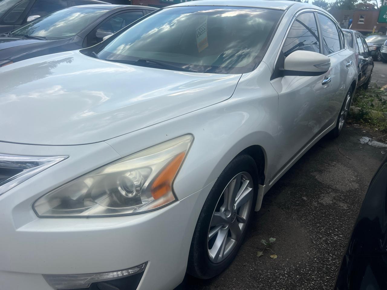 2013 Nissan Altima 2.5 Photo2