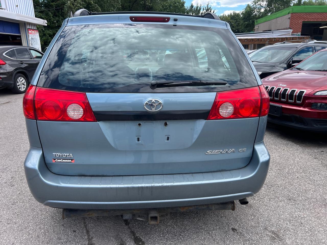 2008 Toyota Sienna CE Photo