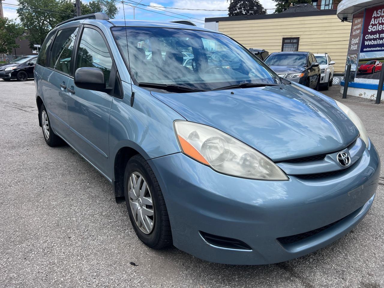 2008 Toyota Sienna CE Photo