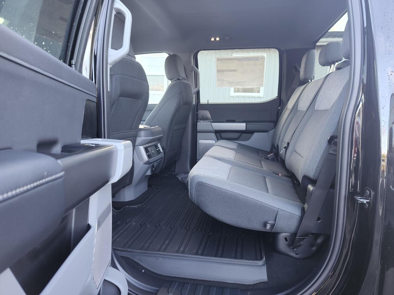 2026 Ford F-250 Super Duty SRW XLT 4WD CREW CAB 6.75' BOX Photo5