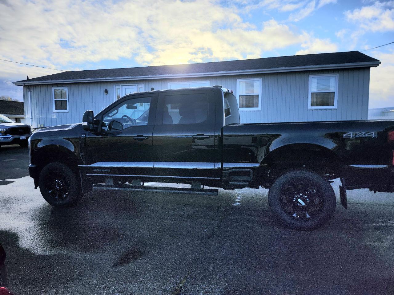 2026 Ford F-250 Super Duty SRW XLT 4WD CREW CAB 6.75' BOX Photo5