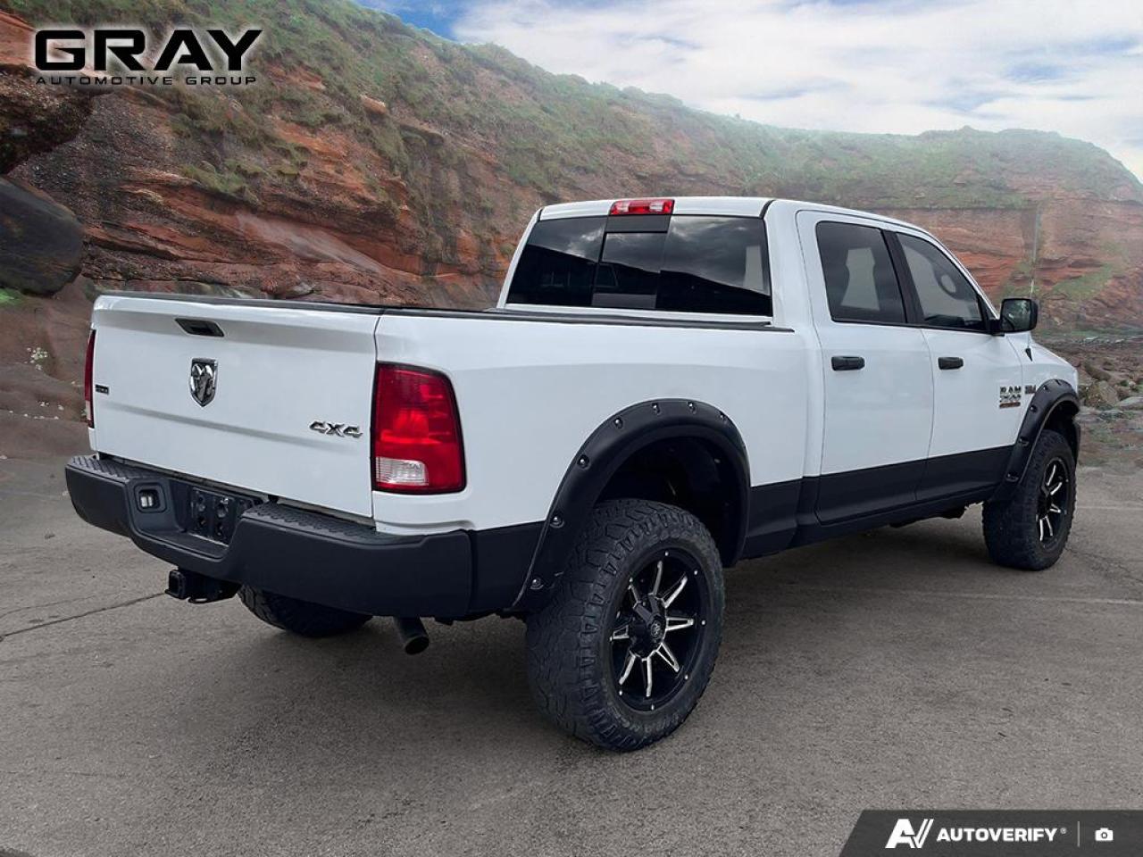 2015 RAM 2500 SLT - Photo #5