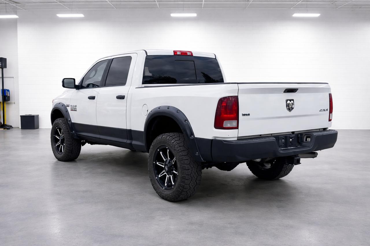 2015 RAM 2500 SLT 4x4 5.7L V8 Photo