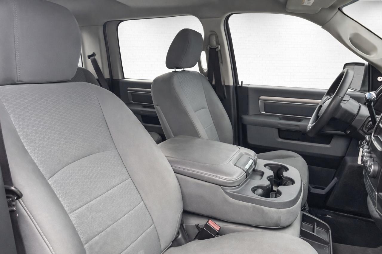 2015 RAM 2500 SLT 4x4 5.7L V8 Photo