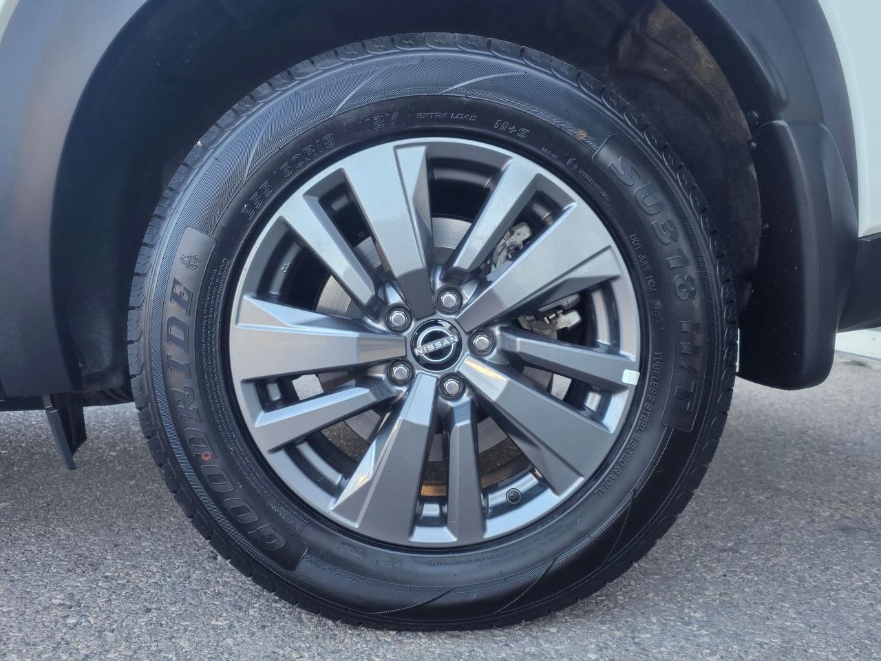 2024 Nissan Pathfinder SV 4WD | 3.5L V6 | 8 Passenger - Photo #14