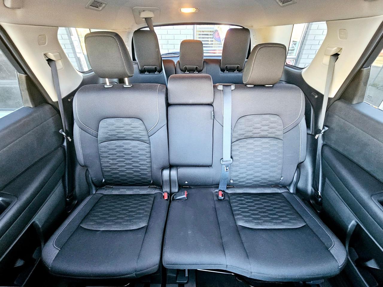 2024 Nissan Pathfinder SV 4WD | 3.5L V6 | 8 Passenger - Photo #9