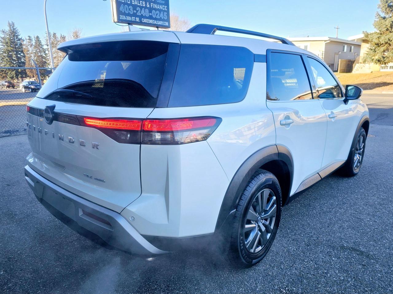 2024 Nissan Pathfinder SV 4WD | 3.5L V6 | 8 Passenger - Photo #10