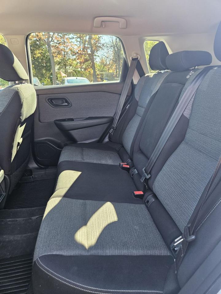 2021 Nissan Rogue S - Photo #5