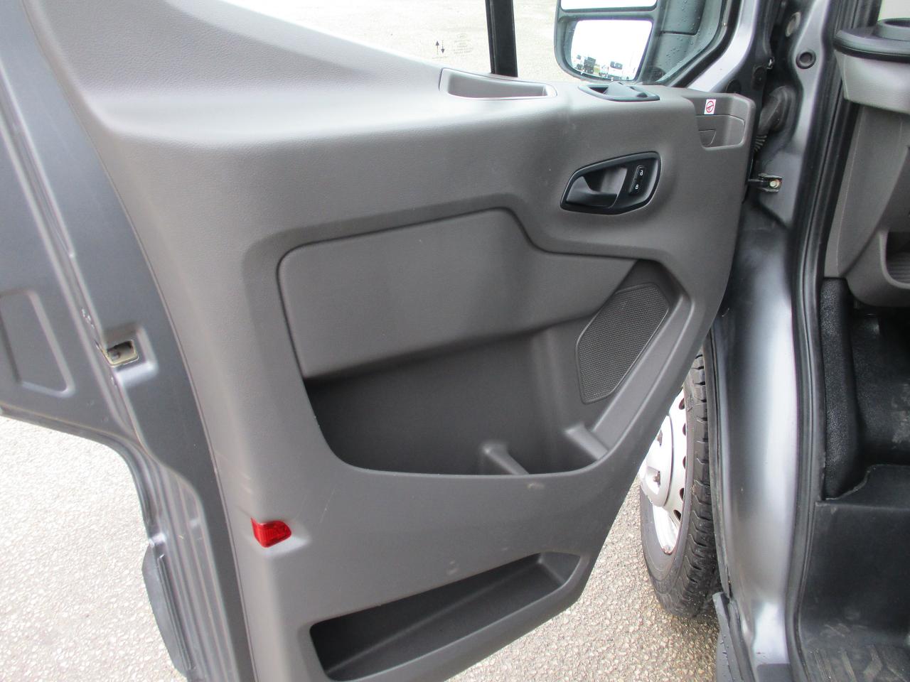 2021 Ford Transit 250  - Photo #10