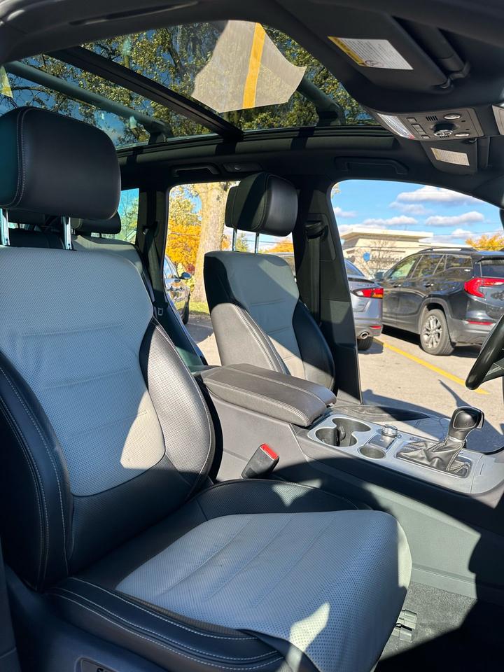 2017 Volkswagen Touareg Wolfsburg Edition Photo