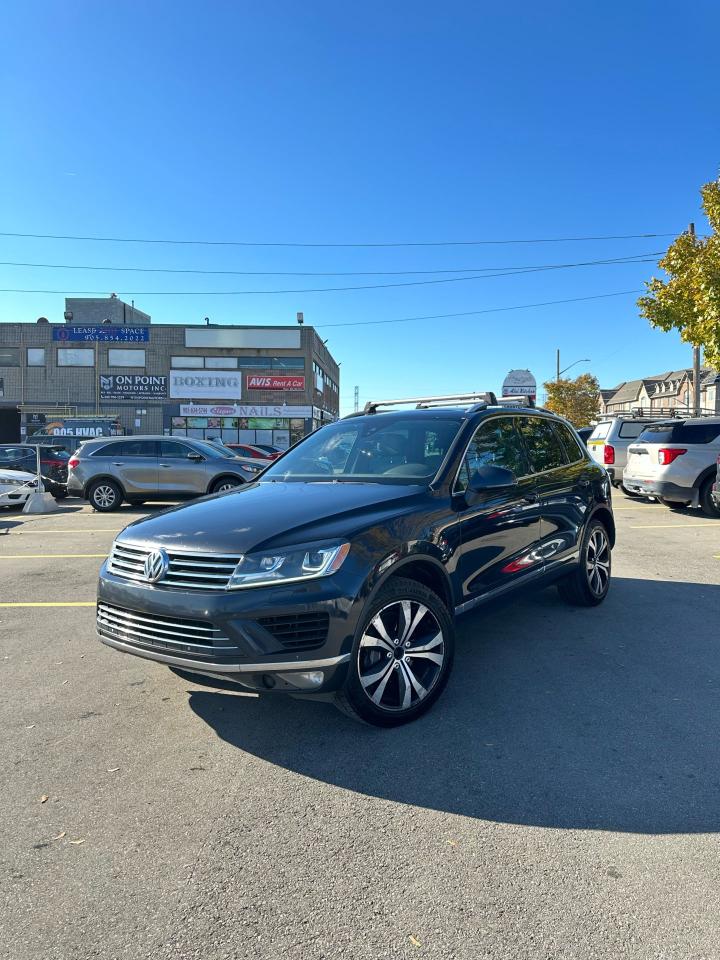 2017 Volkswagen Touareg Wolfsburg Edition - Photo #1