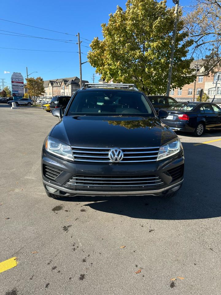 2017 Volkswagen Touareg Wolfsburg Edition - Photo #8