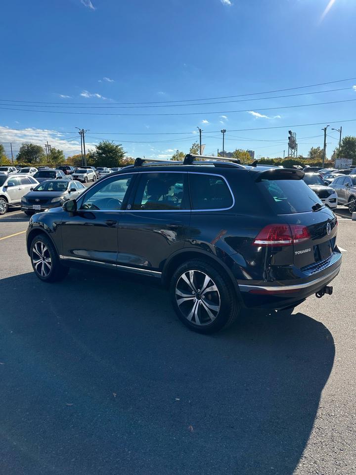 2017 Volkswagen Touareg Wolfsburg Edition Photo