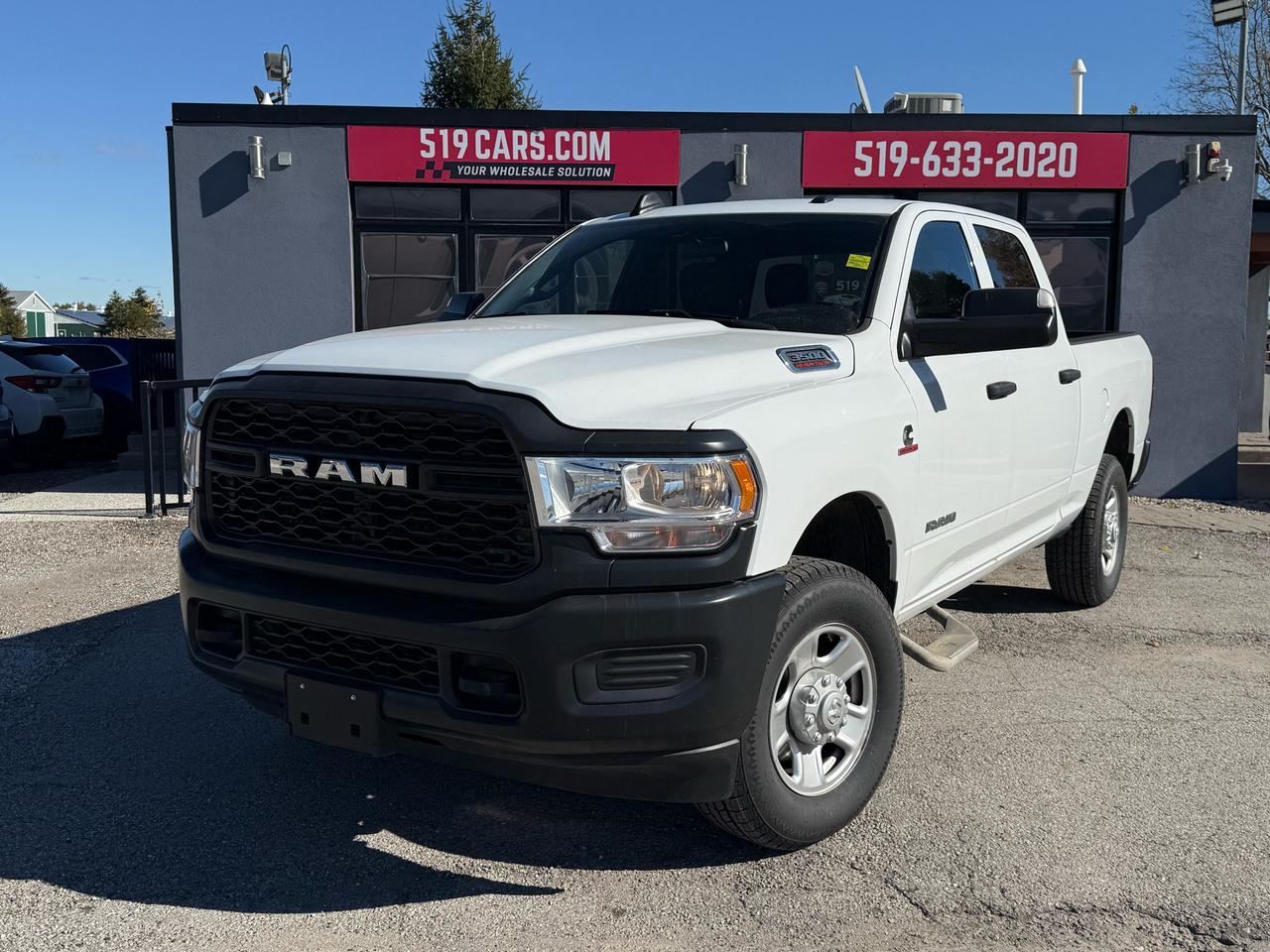 2021 RAM 3500 Tradesman | Low KM | Backup Camera | Bluetooth