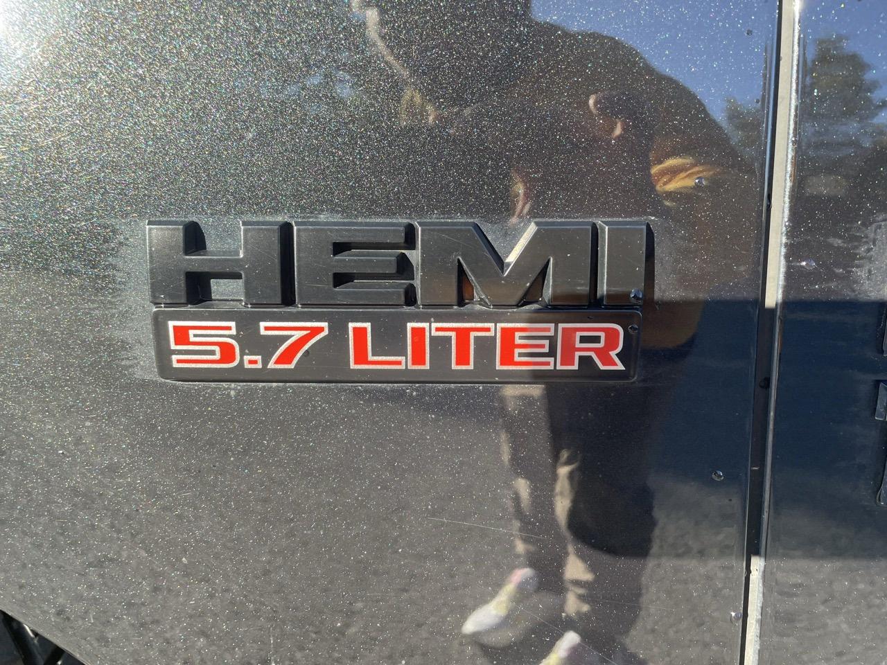 2018 RAM 1500 Tradesman Quad Cab 4WD - Photo #9