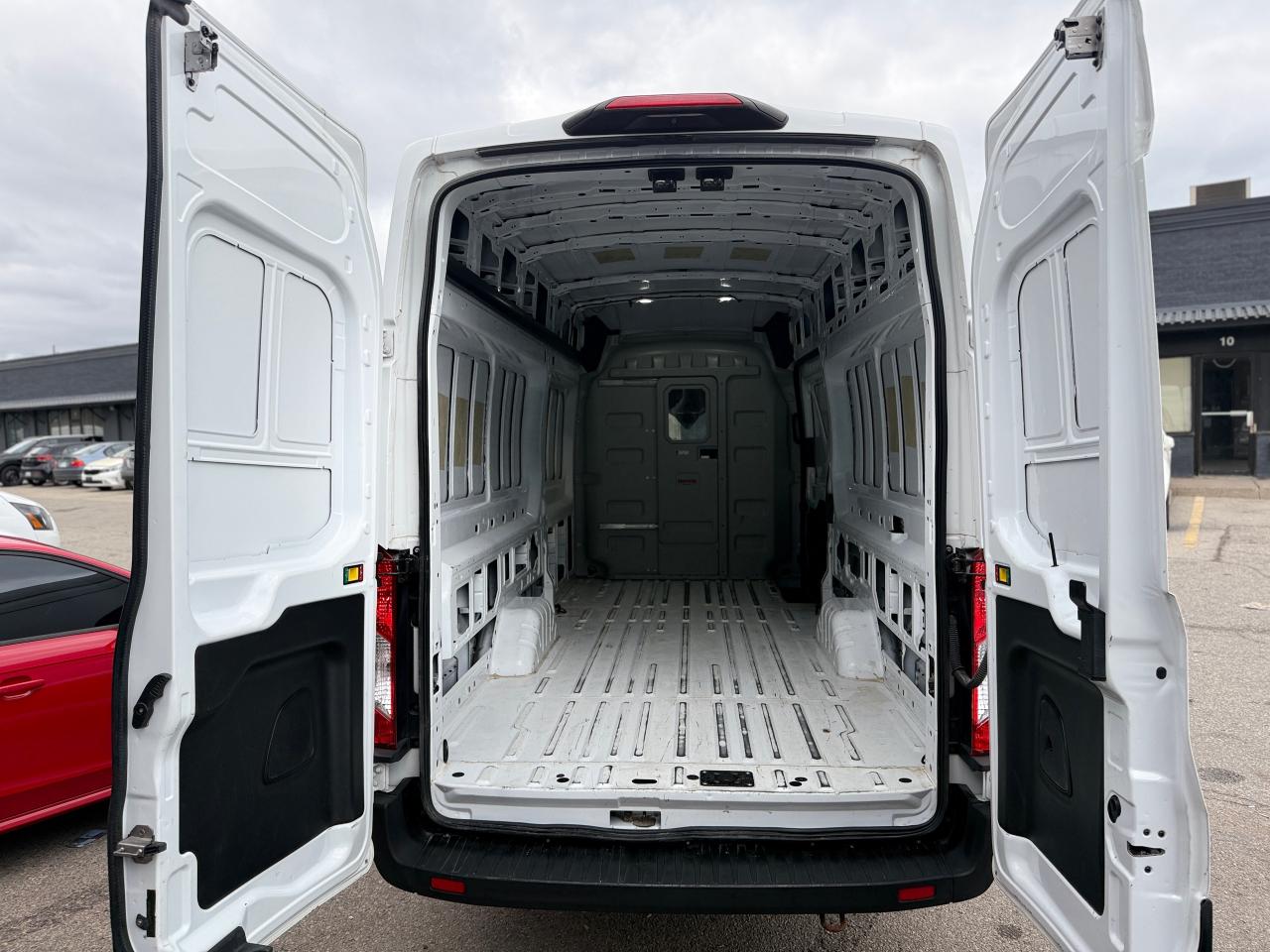 2022 Ford Transit Cargo Van T-250 148" EL Hi Rf 9070 GVWR AWD - Photo #6