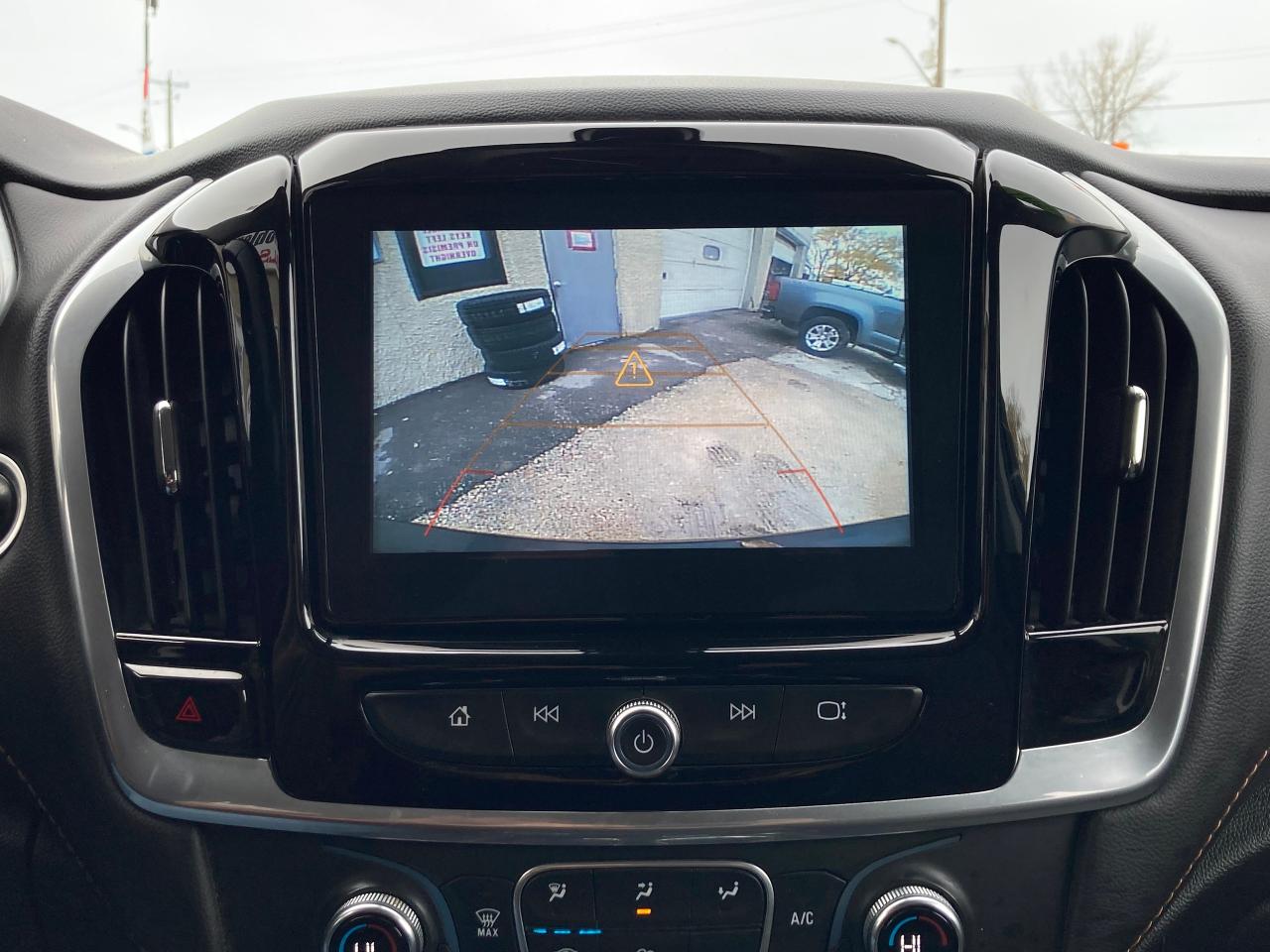 2019 Chevrolet Traverse LT Cloth - Photo #18