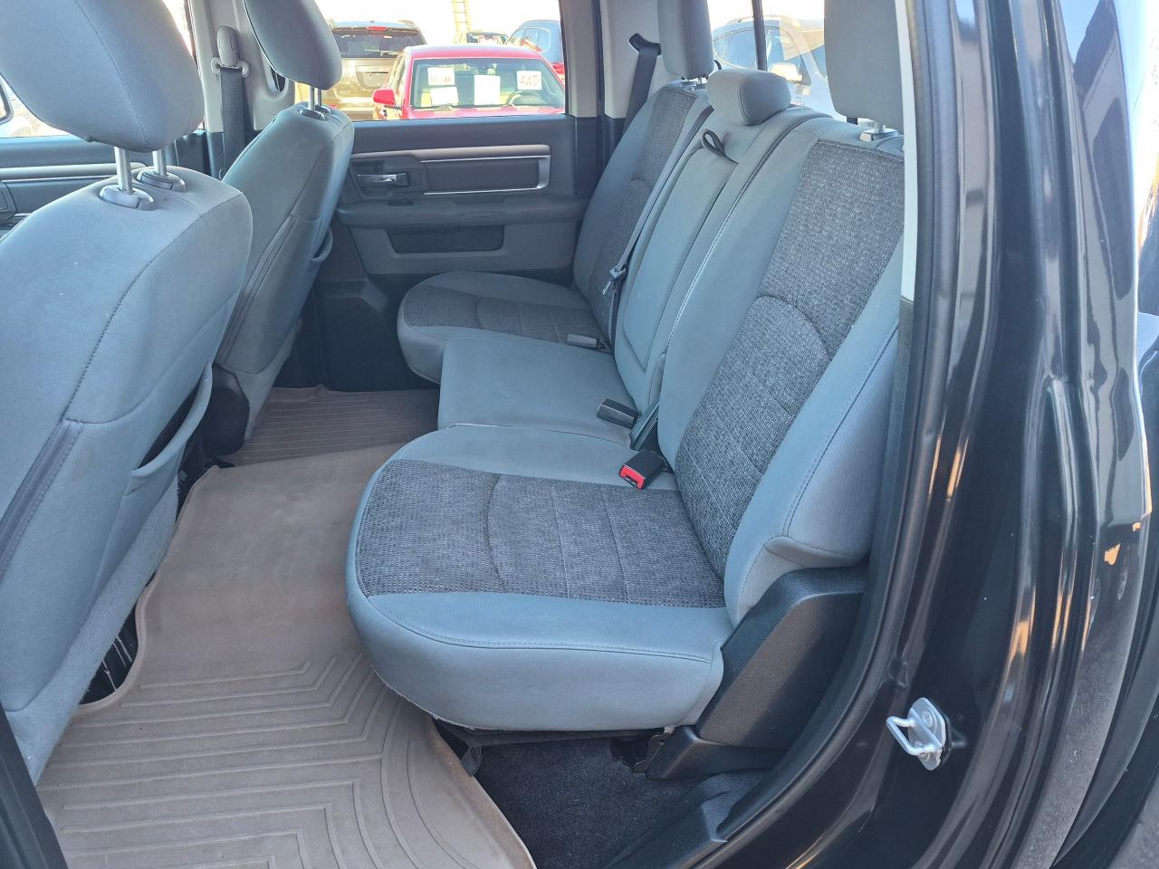 2017 RAM 1500 Outdoorsman, Crew 4x4, BU Cam, Tow Package 5.7 Hem - Photo #22