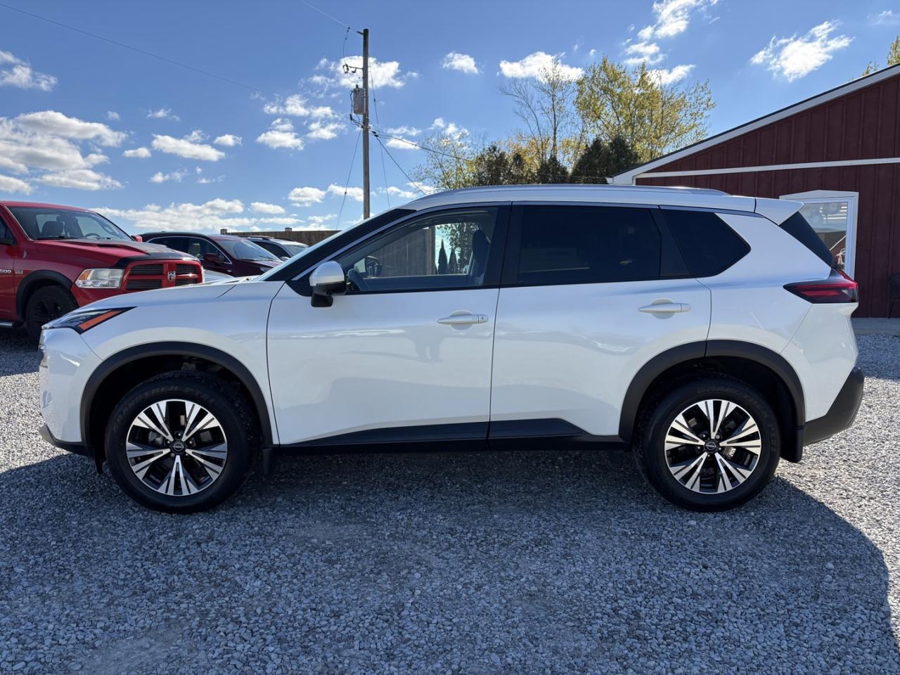 2023 Nissan Rogue SV *No Accidents* Photo2