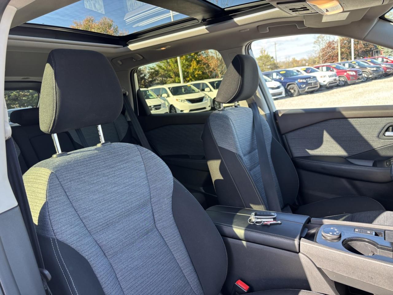 2023 Nissan Rogue SV *No Accidents* Photo