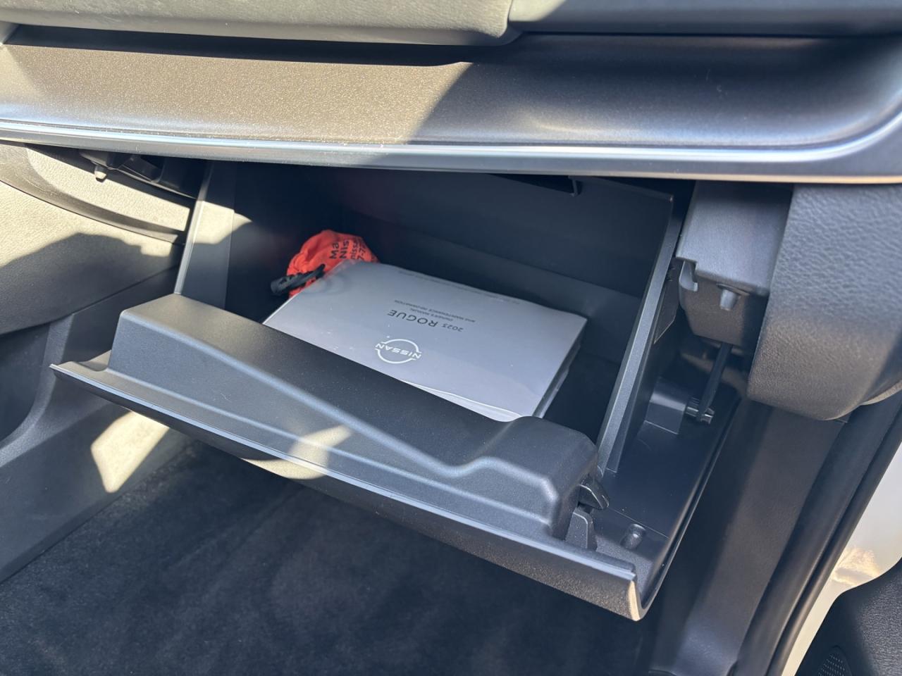 2023 Nissan Rogue SV *No Accidents* Photo