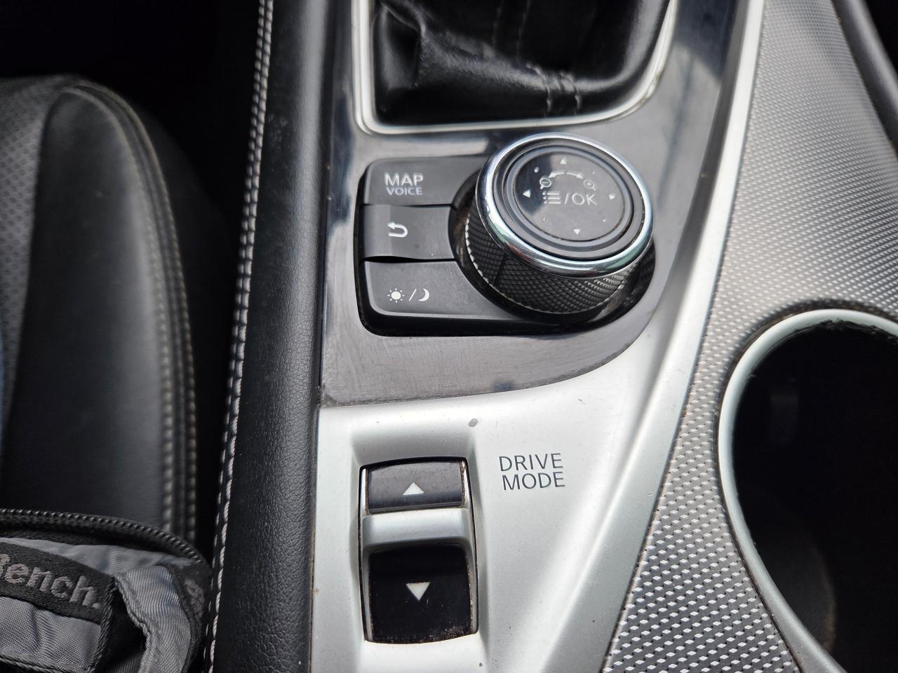 2017 Infiniti Q50 3.0t Premium AWD - Photo #14