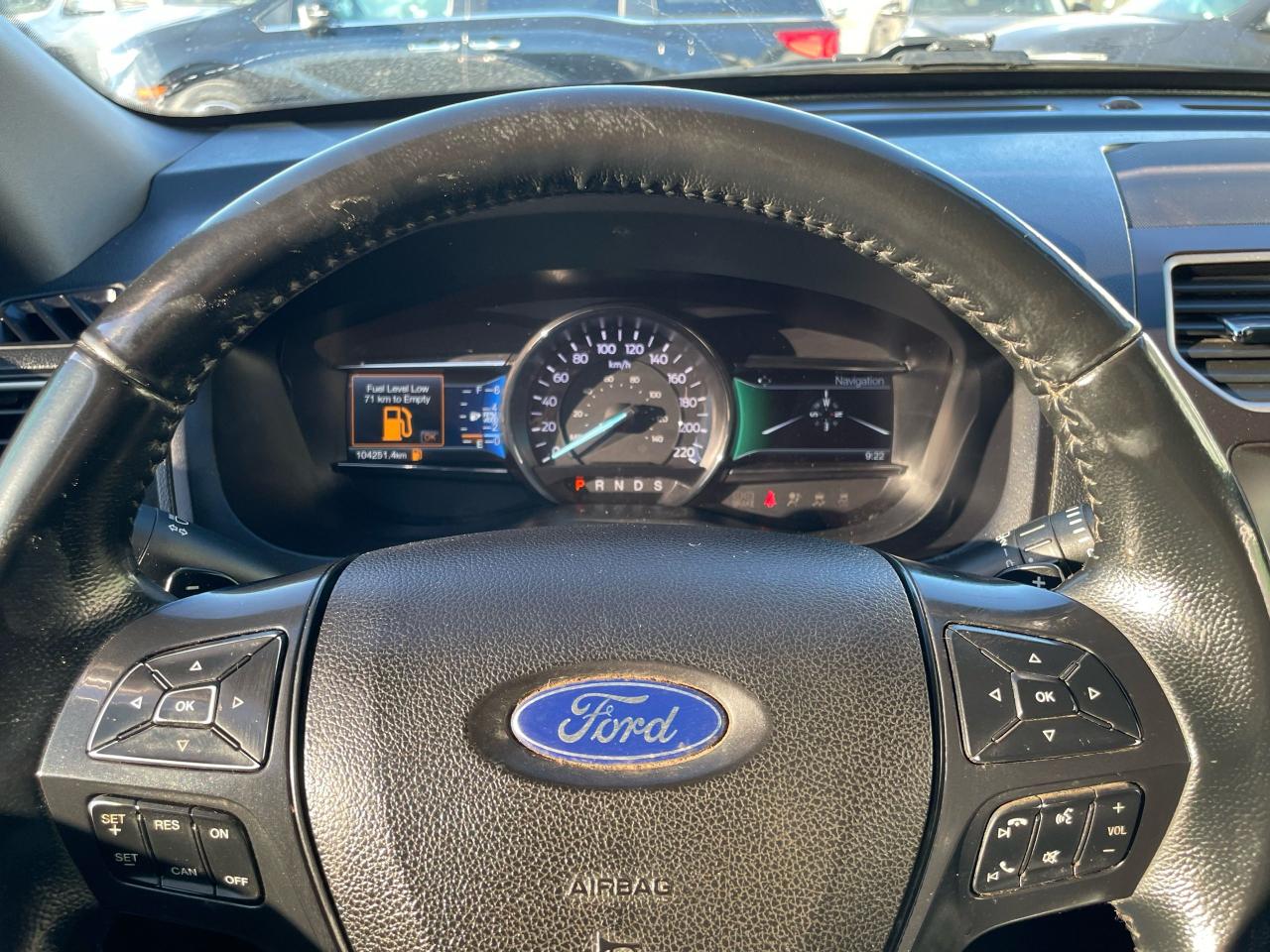 2017 Ford Explorer XLT - Photo #9