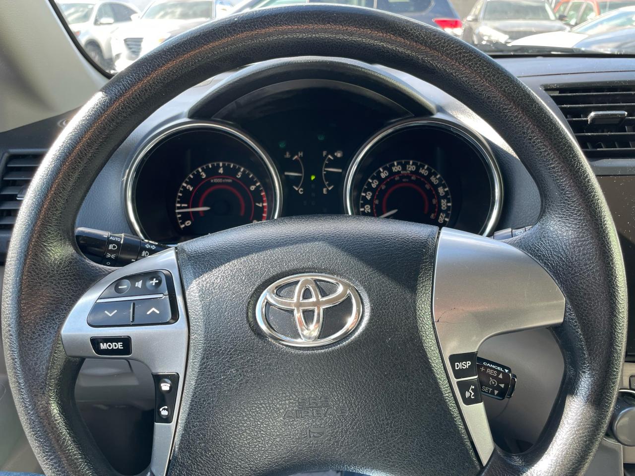 2013 Toyota Highlander LE+ - Photo #9