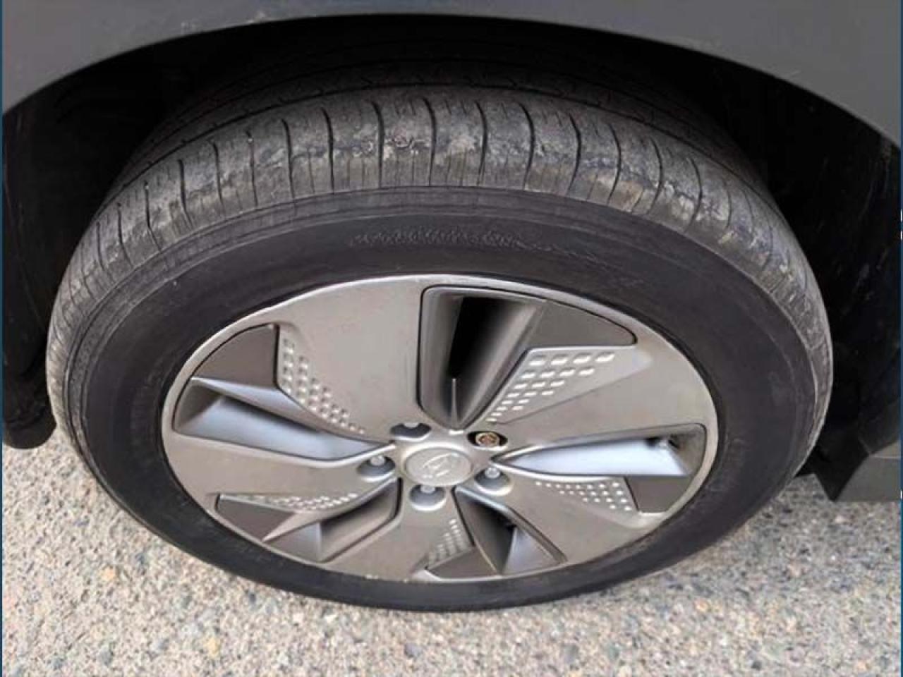 2020 Hyundai KONA electric Preferred w/Two-Tone Roof FWD - Photo #9