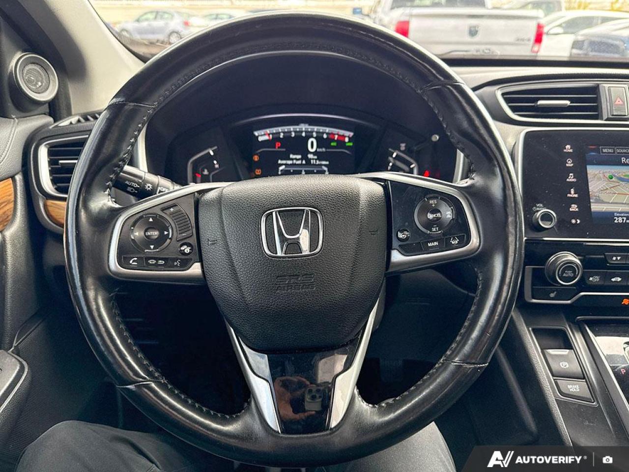 2018 Honda CR-V TOURING / NAV / PANO ROOF / LEATHER / AWD / LOADED Photo