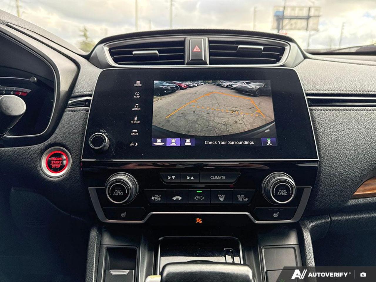 2018 Honda CR-V TOURING / NAV / PANO ROOF / LEATHER / AWD / LOADED Photo