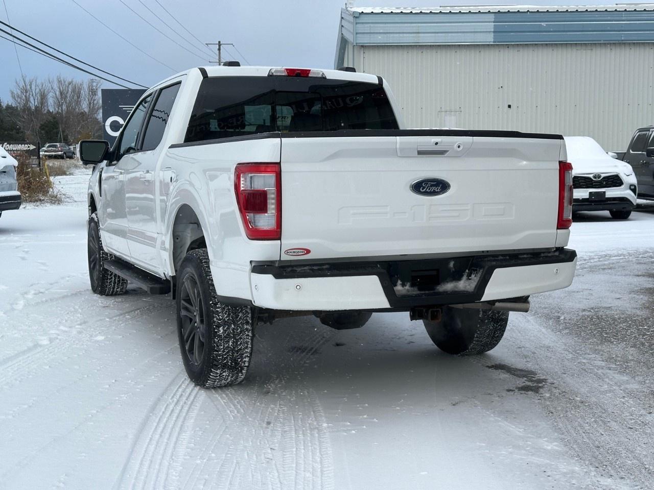 2022 Ford F-150 Lariat 4WD SuperCrew 5.5' Box Photo