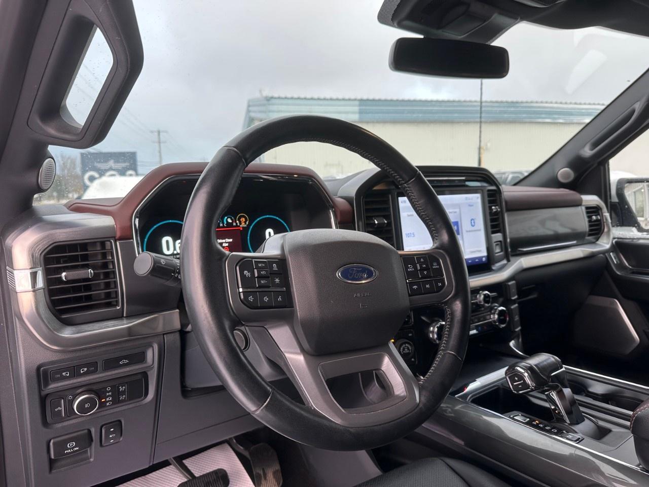 2022 Ford F-150 Lariat 4WD SuperCrew 5.5' Box Photo