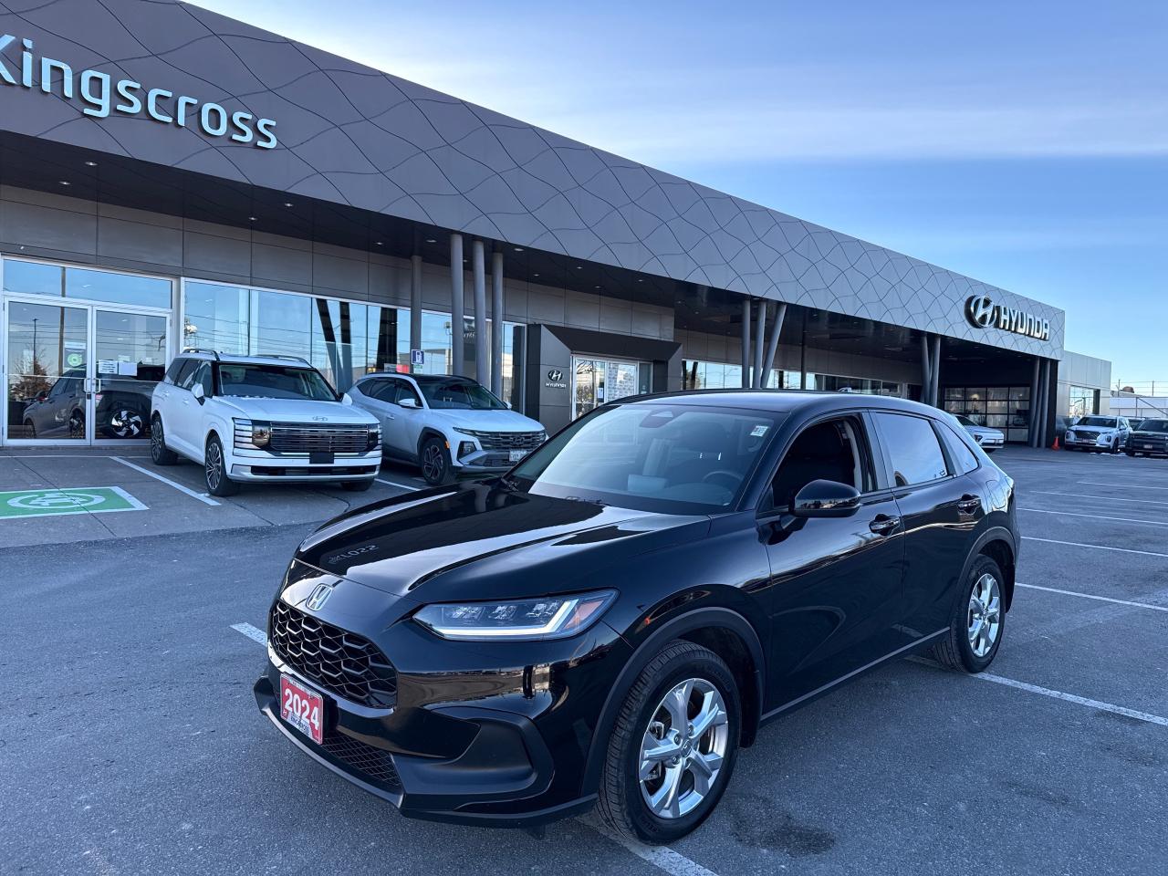 2024 Honda HR-V LX-B Photo0