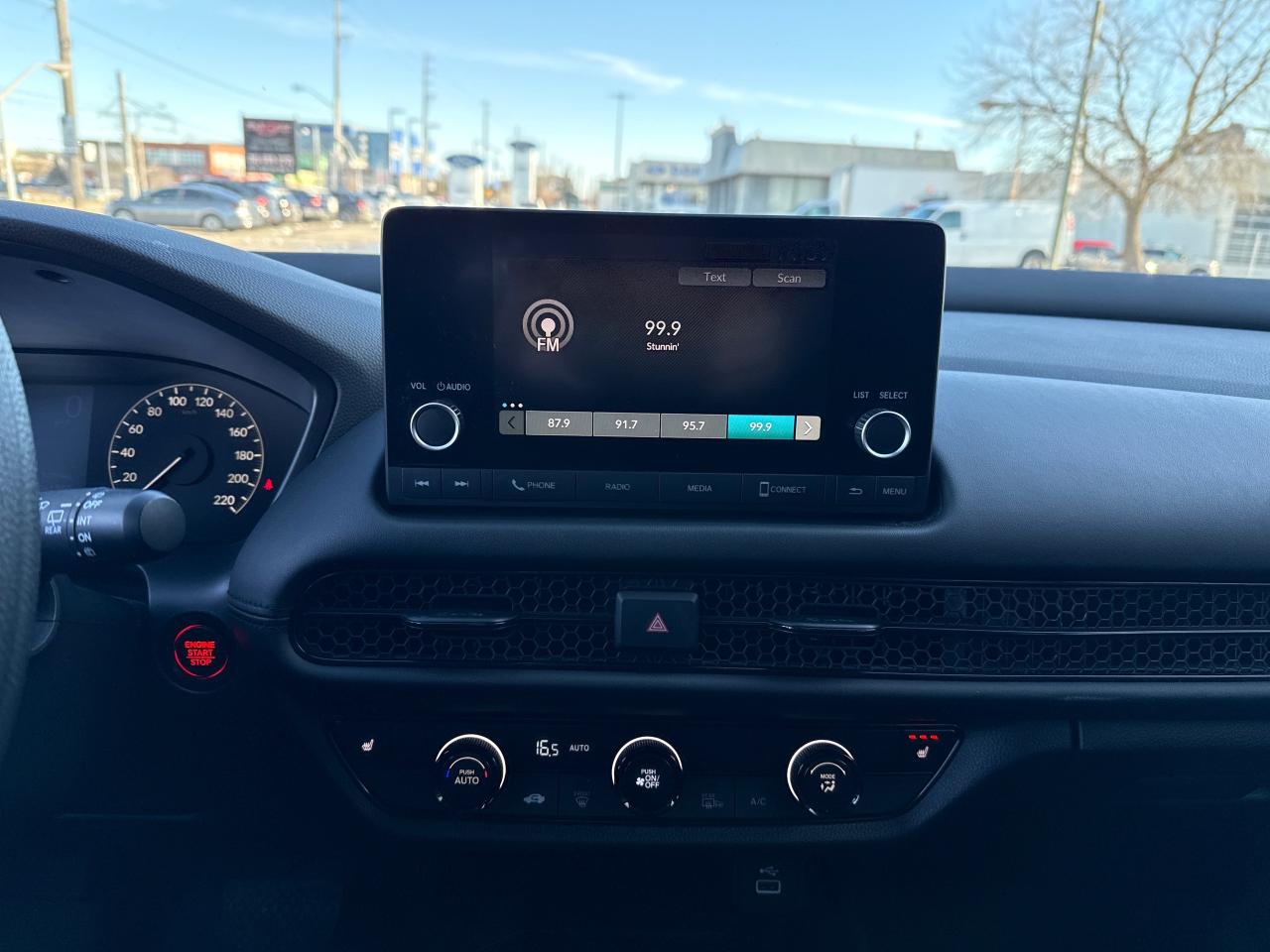 2024 Honda HR-V LX-B Photo