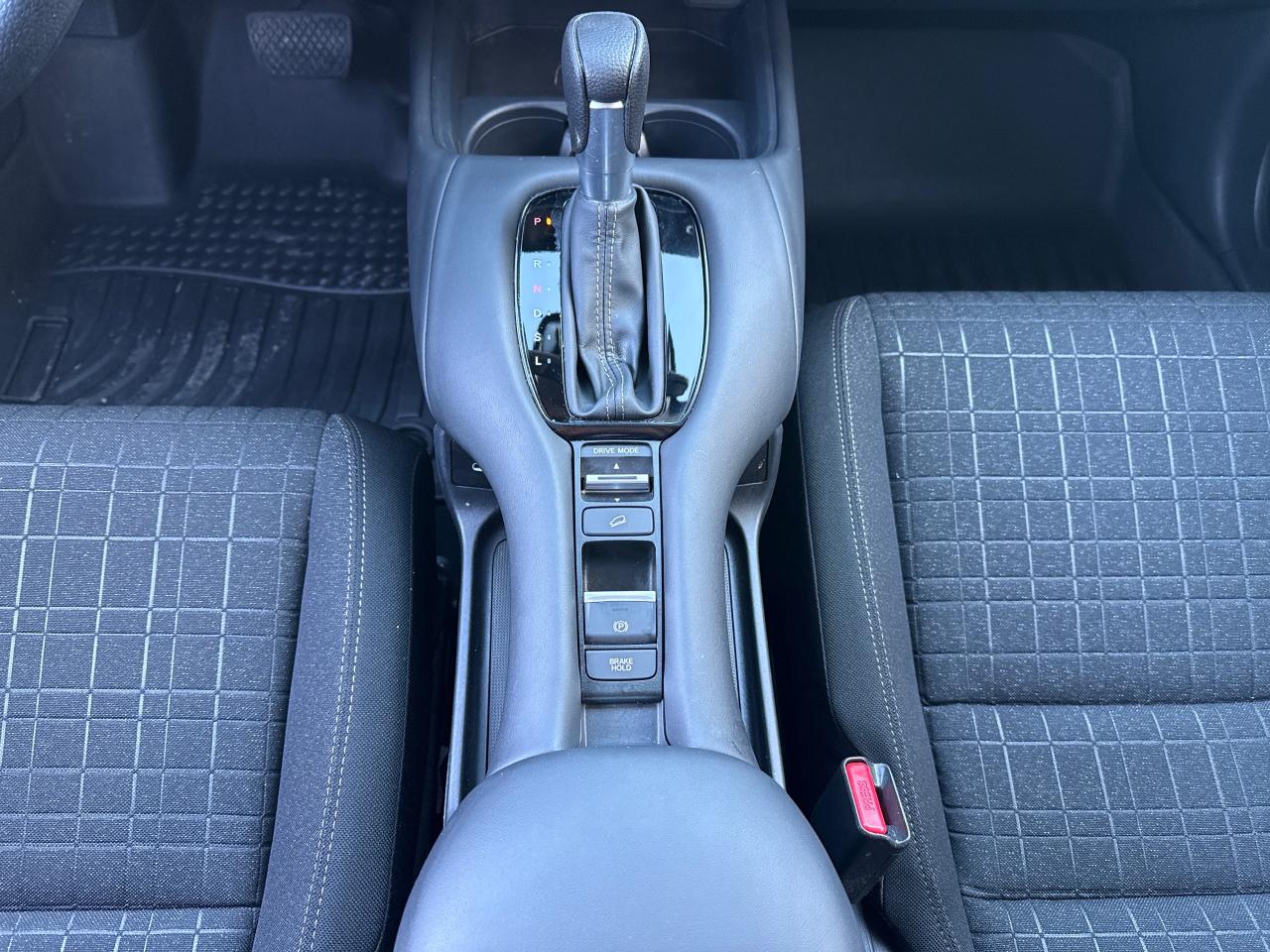 2024 Honda HR-V LX-B Photo