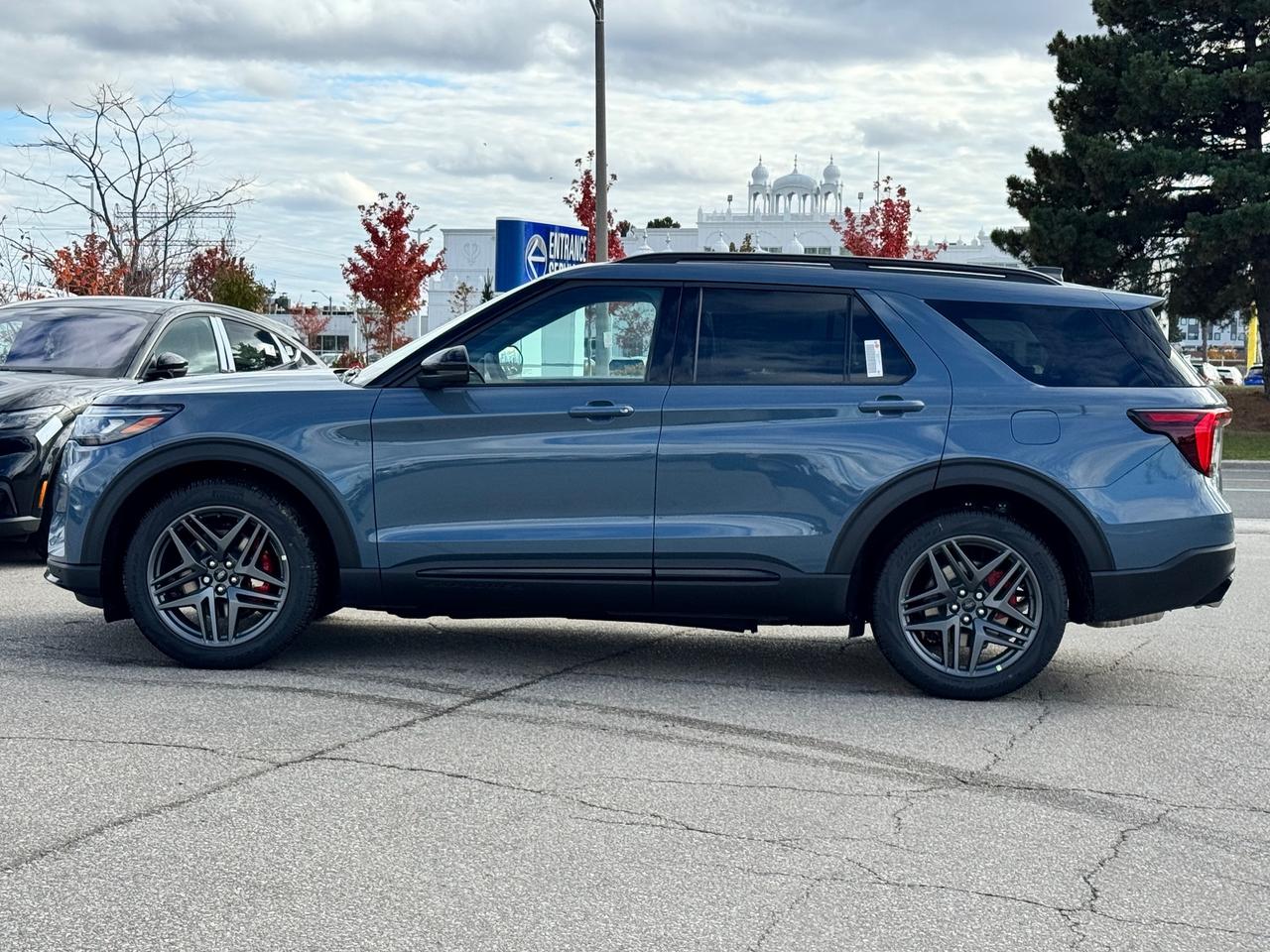 2026 Ford Explorer ST Photo